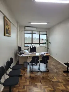 Sala Comercial à venda, 21m² no Passo da Areia, Porto Alegre