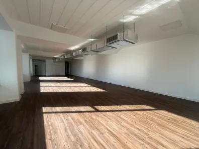 Sala Comercial para venda ou aluguel, 187m² no Cidade Monções, São Paulo