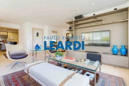 Apartamento com 3 Quartos à venda, 173m² no Itaim Bibi, São Paulo
