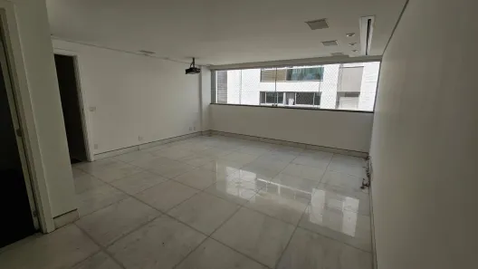 Apartamento com 3 Quartos para alugar, 90m² no Lourdes, Belo Horizonte