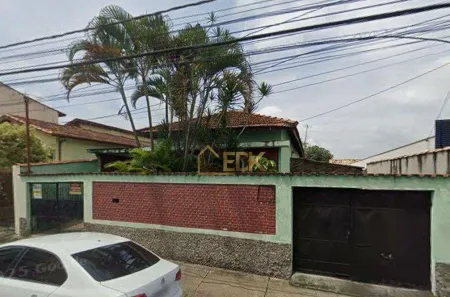 Casa com 3 Quartos à venda, 288m² no Vila Bourghese, Pindamonhangaba