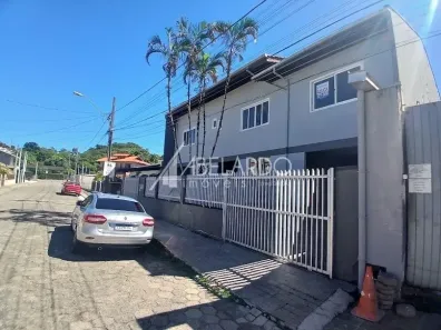Casa com 3 Quartos para alugar, 130m² no Itoupava Central, Blumenau