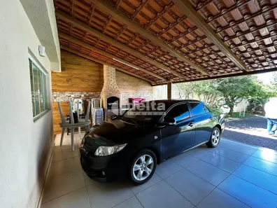 Casa com 3 Quartos à venda, 174m² no Lagoinha, Uberlândia