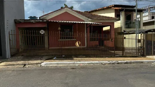 Casa com 4 Quartos à venda, 250m² no Centro, Sete Lagoas