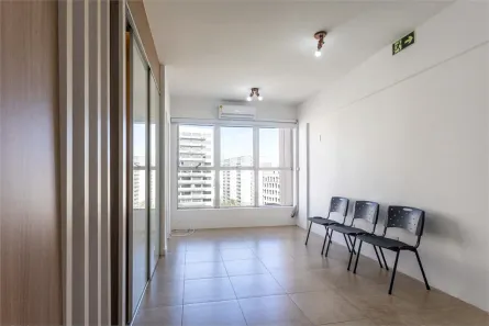 Sala Comercial à venda, 27m² no Cristo Redentor, Porto Alegre