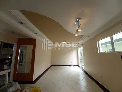 Sobrado com 3 Quartos à venda, 138m² no Estuário, Santos