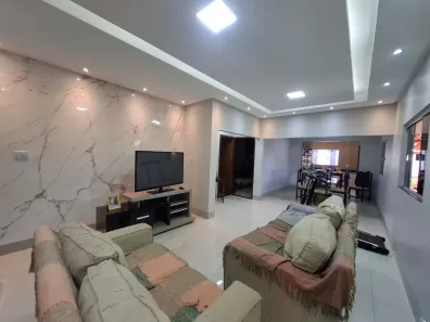 Casa com 3 Quartos à venda, 194m² no Residencial Maringá, Goiânia