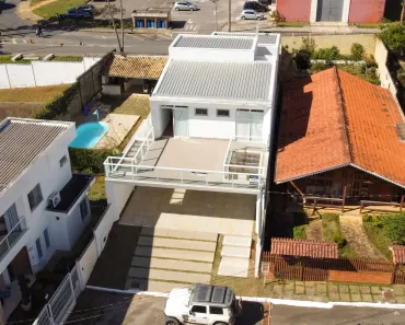 Casa de Condomínio com 3 Quartos à venda, 350m² no São Pedro, Juiz de Fora
