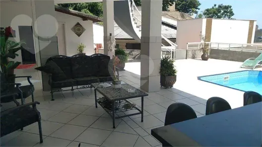 Casa de Condomínio com 4 Quartos à venda, 390m² no Charitas, Niterói