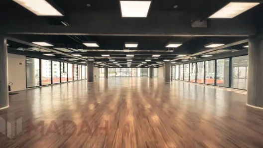Prédio Comercial para alugar, 629m² no Pinheiros, São Paulo