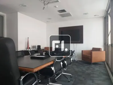 Sala Comercial para alugar, 250m² no Vila Olímpia, São Paulo