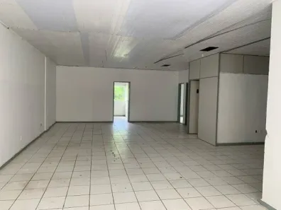 Sala Comercial à venda, 138m² no Acupe, Salvador