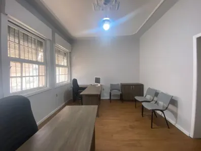 Imóvel Comercial para alugar, 250m² no Floresta, Porto Alegre