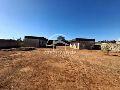 Fazenda/Sítio com 7 Quartos à venda, 404m² no Martinésia, Uberlândia