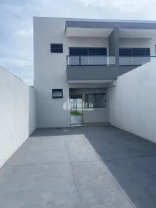 Casa com 2 Quartos à venda, 104m² no Jardim Europa, Uberlândia