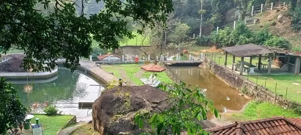 Lote/Terreno à venda, 405m² no Limoeiro, Guapimirim