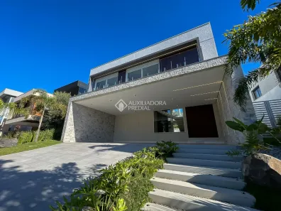 Casa de Condomínio com 4 Quartos à venda, 387m² no Vila Nova, Porto Alegre