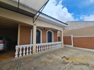 Casa com 3 Quartos à venda, 250m² no Vila São José, São Carlos