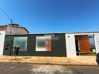 Prédio Comercial para alugar, 170m² no Osvaldo Rezende, Uberlândia
