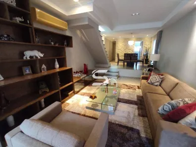 Sobrado com 3 Quartos à venda, 262m² no Sítio da Figueira, São Paulo
