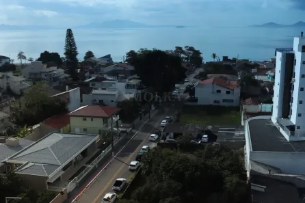 Lote/Terreno com 1 Quarto à venda, 588m² no Balneário, Florianópolis