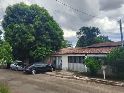 Casa com 4 Quartos à venda, 200m² no Jardim São José, Goiânia