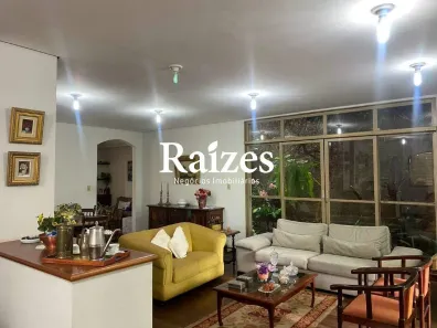 Casa com 7 Quartos à venda, 299m² no Jardim Karaíba, Uberlândia