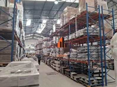 Galpão/Depósito/Armazém para alugar, 1700m² no Campestre, Santo André