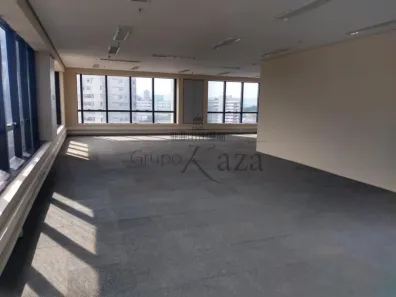 Sala Comercial para alugar, 400m² no Jardim São Dimas, São José dos Campos