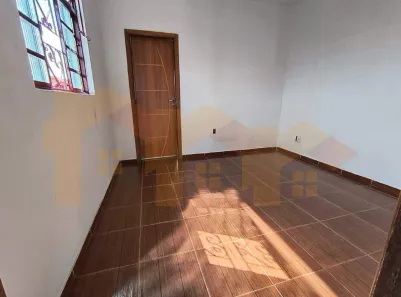 Casa com 1 Quarto para alugar, 35m² no Vida Nova, Vespasiano