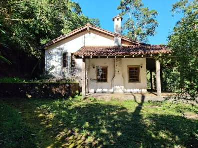 Casa de Condomínio com 4 Quartos à venda, 2411m² no Fazenda Inglesa, Petrópolis