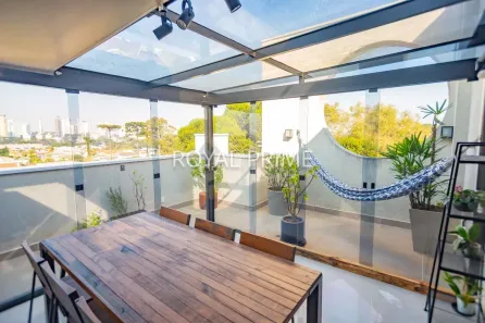 Apartamento com 2 Quartos para alugar, 128m² no Santo Inácio, Curitiba