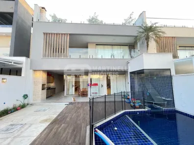 Casa de Condomínio com 4 Quartos à venda, 350m² no Recreio dos Bandeirantes, Rio de Janeiro