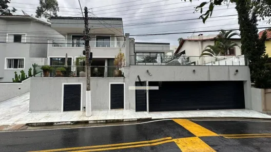 Casa de Condomínio com 4 Quartos à venda, 750m² no Jardim das Cerejeiras, Arujá