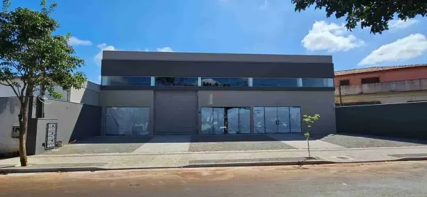 Galpão/Depósito/Armazém para alugar, 434m² no Messiânico, Londrina
