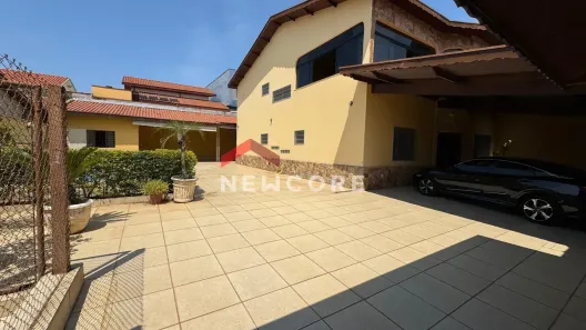 Casa com 4 Quartos à venda, 350m² no Parque São Cristóvão, Taubaté