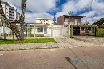 Casa com 3 Quartos para alugar, 190m² no Água Verde, Curitiba