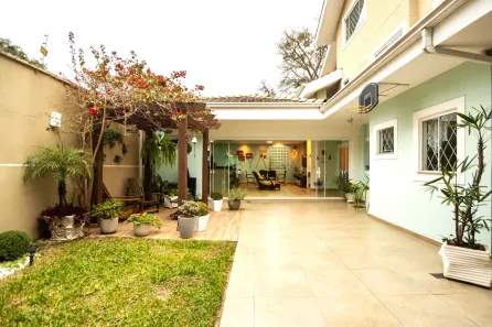 Casa de Condomínio com 5 Quartos à venda, 393m² no Cascatinha, Curitiba