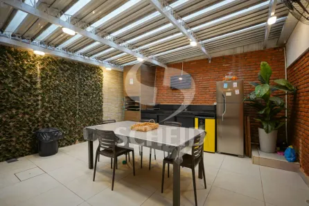 Sobrado com 3 Quartos à venda, 180m² no Vila Alexandria, São Paulo