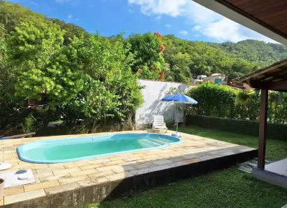 Casa de Condomínio com 4 Quartos à venda, 230m² no Serra Grande, Niterói