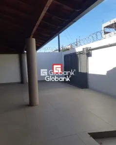 Casa com 3 Quartos à venda, 236m² no Cidade Nova, Montes Claros