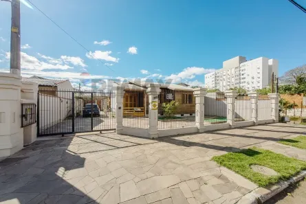 Casa com 3 Quartos à venda, 139m² no Centro, Canoas