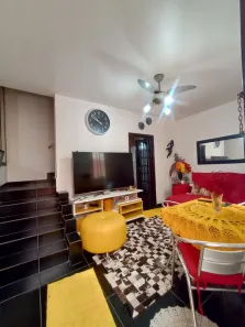 Sobrado com 2 Quartos à venda, 66m² no Vila Voturua, São Vicente