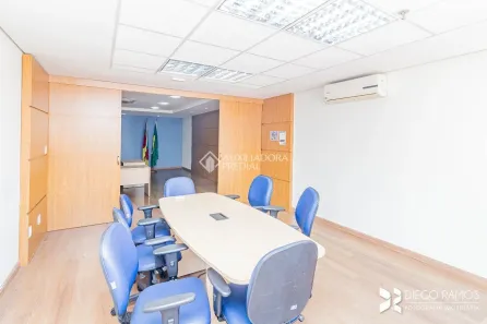 Sala Comercial para alugar, 200m² no Centro Histórico, Porto Alegre