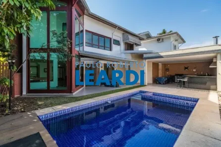 Casa de Condomínio com 4 Quartos à venda, 500m² no Alphaville, Santana de Parnaíba
