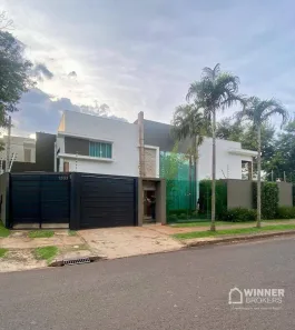 Sobrado com 3 Quartos à venda, 211m² no Jardim Santa Helena, Maringá
