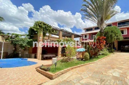 Casa com 4 Quartos à venda, 450m² no Região dos Lagos, Brasília