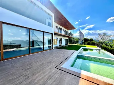 Casa de Condomínio com 7 Quartos à venda, 441m² no Corrêas, Petrópolis