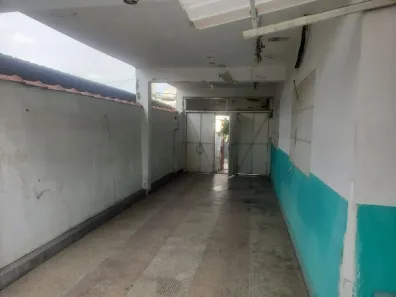 Sobrado com 8 Quartos à venda, 250m² no Jaguaré, São Paulo