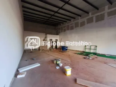 Ponto Comercial para alugar, 180m² no Morada da Colina, Uberlândia